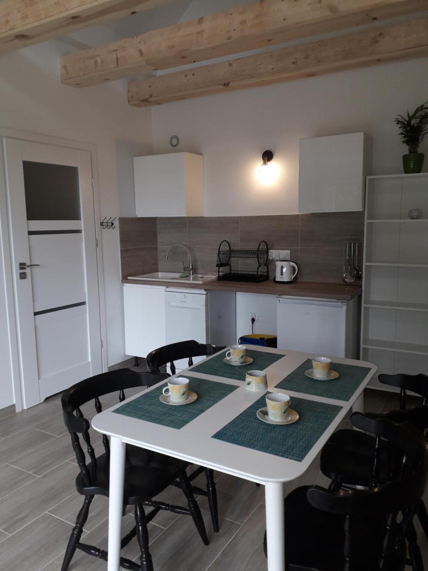Paprotowka Apartament Wiosenny Paprotno Esterno foto